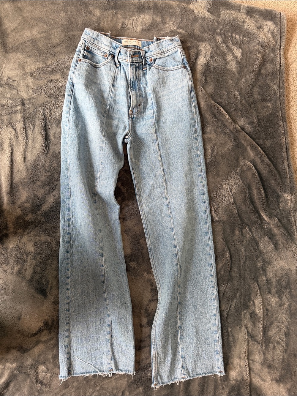 Light Blue High-Rise Wide Leg Abercrombie women’s Jeans